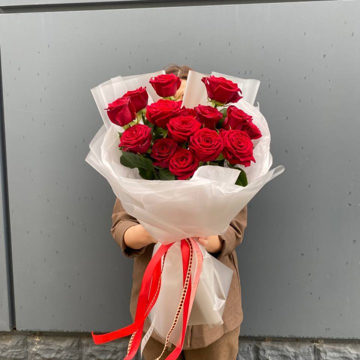 15 высоких роз  в Ижевске
