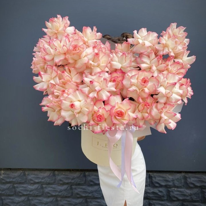 31 французская роза Джумилия в боксе в Ижевске