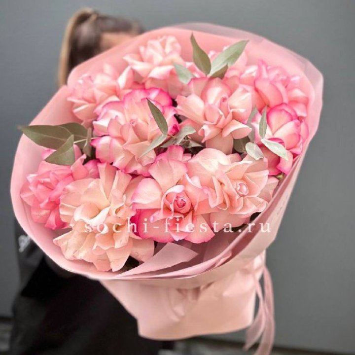 Нежно- розовые французские розы Венди в Ижевске