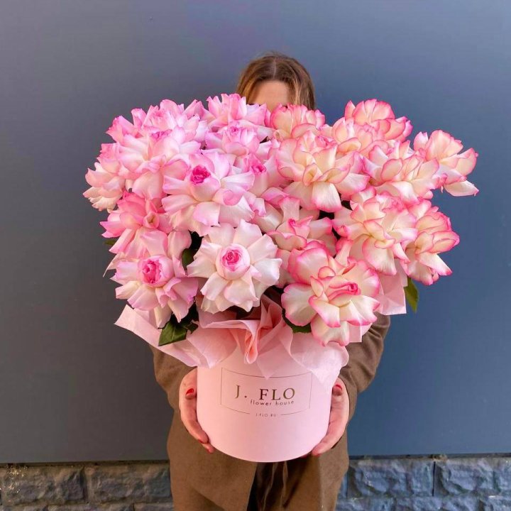 25 Французских роз микс в боксе в Ижевске