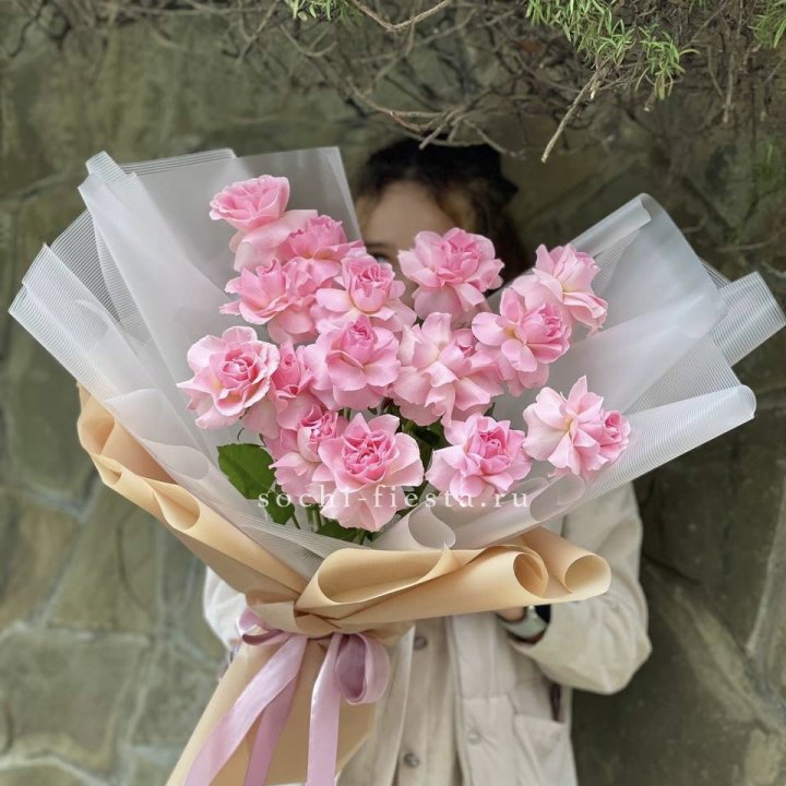 Букет из 15 французских роз Пинк дрим в Ижевске