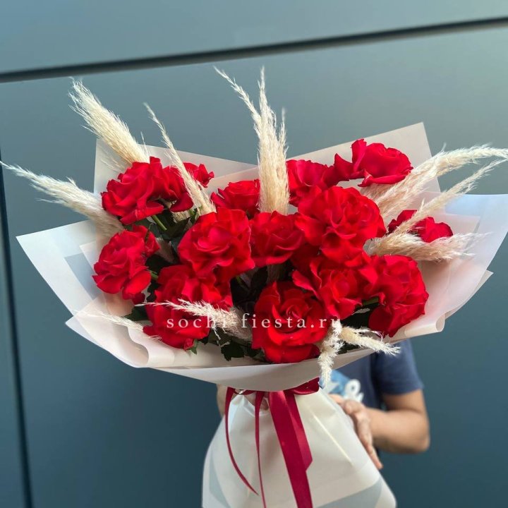 15 Красных французских розы в Ижевске