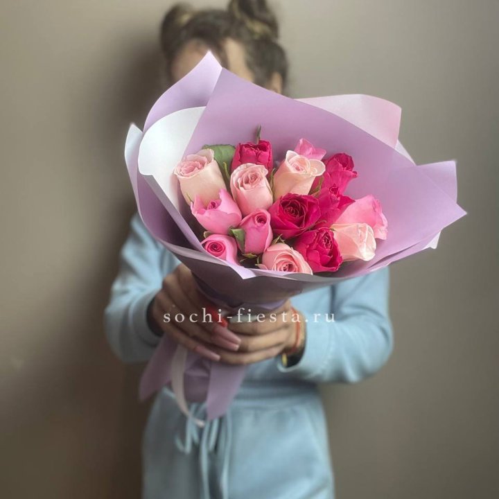 Букет из 15 роз Микс (Кения) в Ижевске