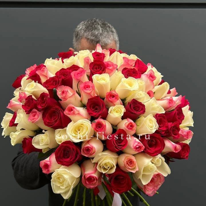 101 разноцветная роза "Джули" в Ижевске