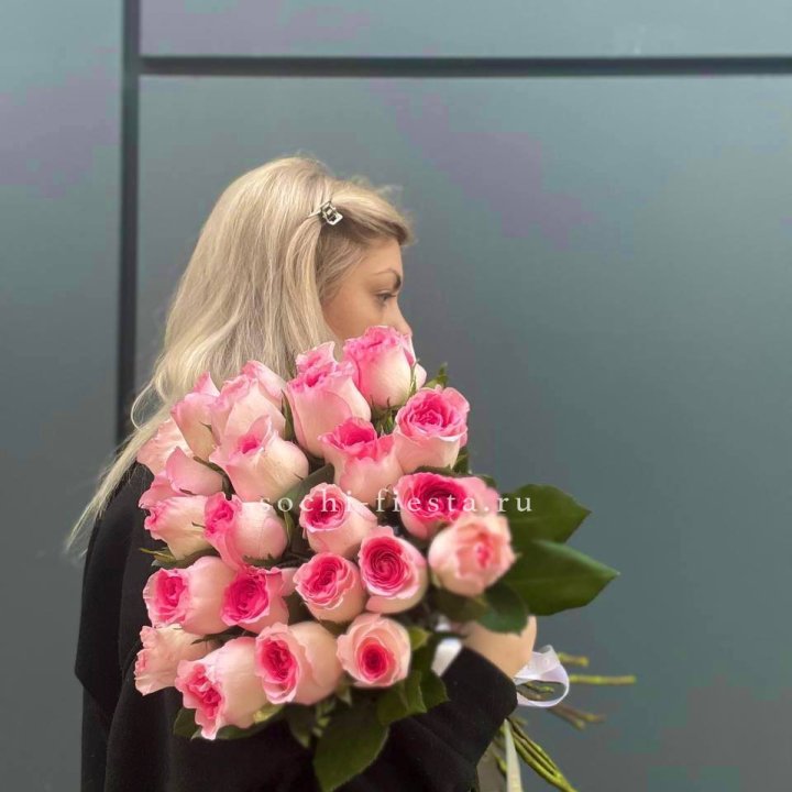  25 розовых роз в Ижевске