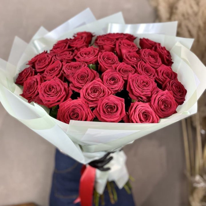 37 красных роз в Ижевске