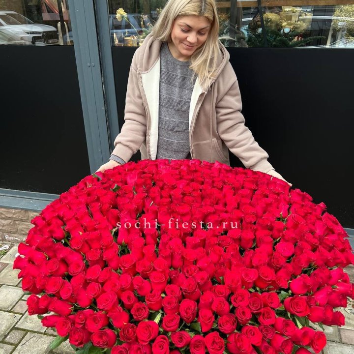 501 красная роза в корзине в Ижевске