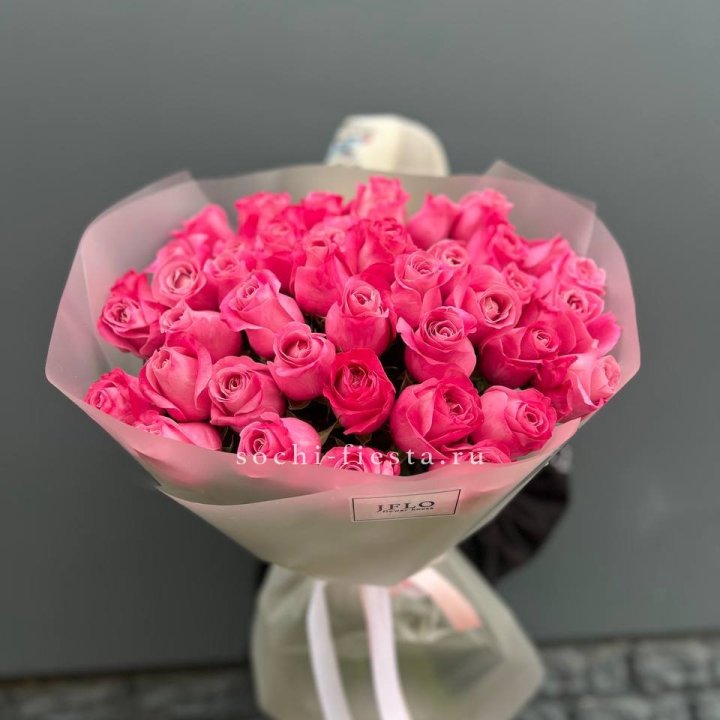 Роза малиновая в Ижевске