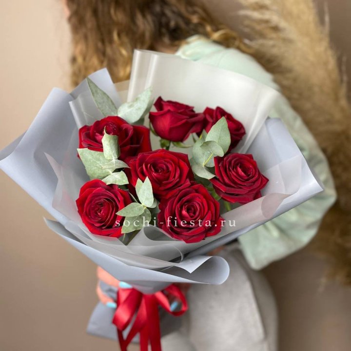 7 красных роз в Ижевске