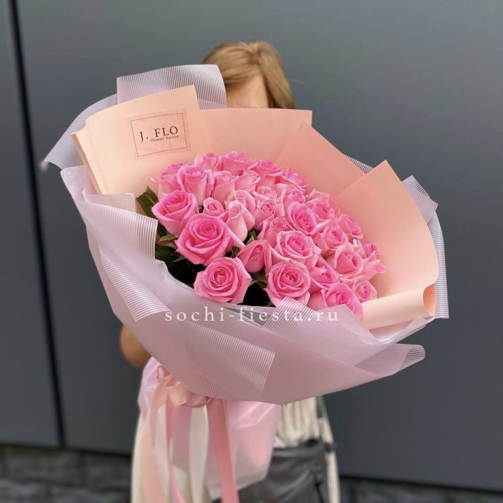 33 Розовые розы в Ижевске