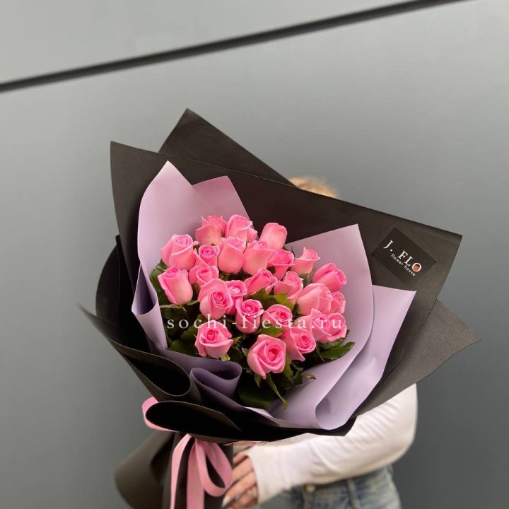 19 розовых роз  в Ижевске