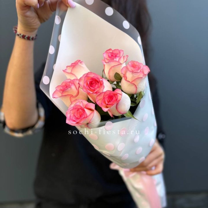 7 роз "Джумилия" в Ижевске