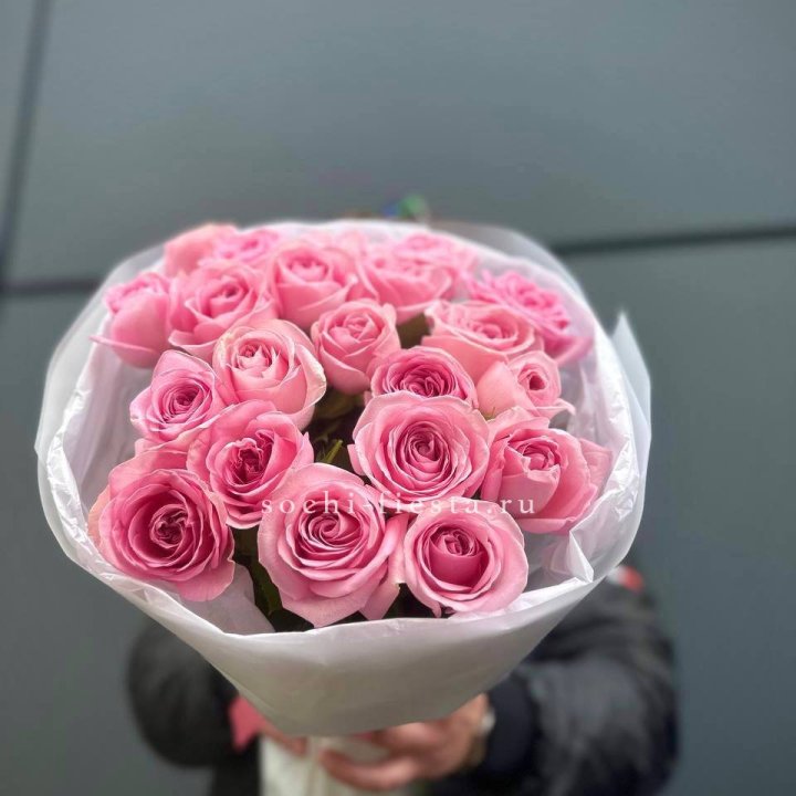 21 Розовая роза в белом в Ижевске
