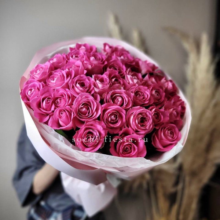35 розовых роз  в Ижевске