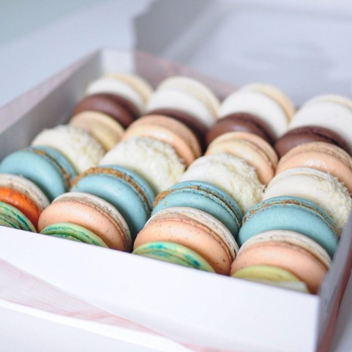 Коробка макаронс 25 шт. в Ижевске