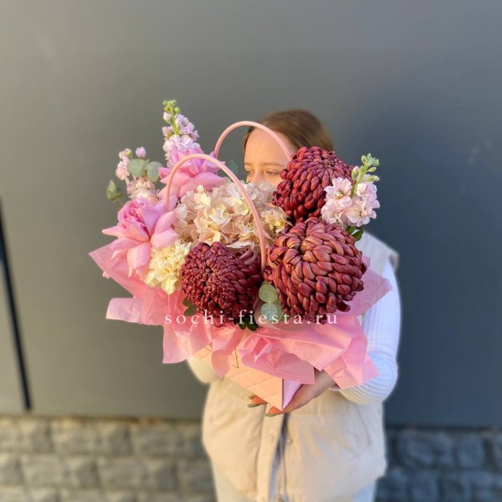 Сумочка нежная с бигуди в Ижевске