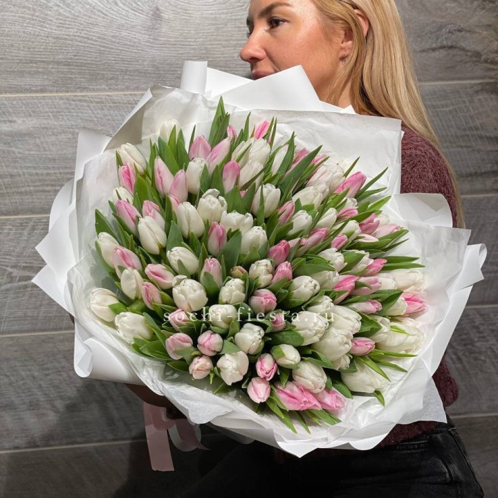 101 тюльпан нежный микс в Ижевске