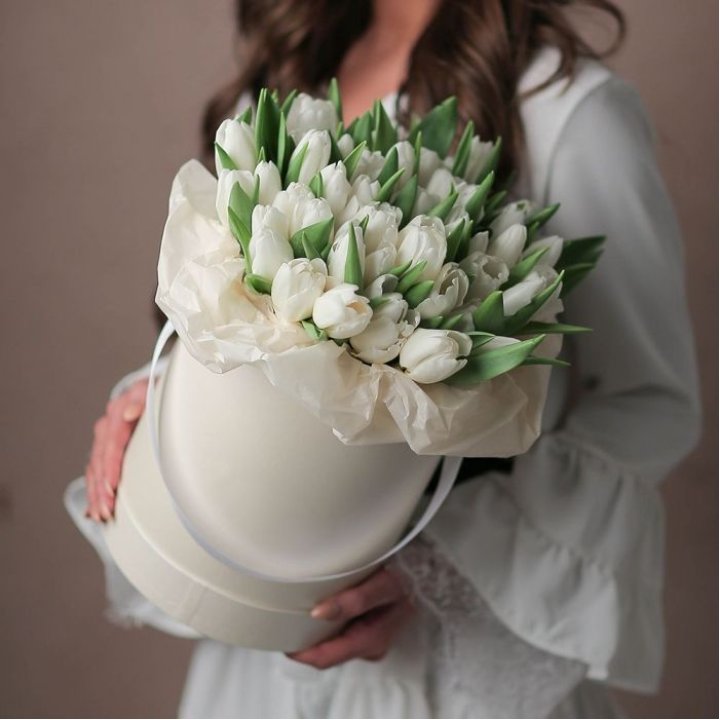 Тюльпаны в цилиндре  в Ижевске