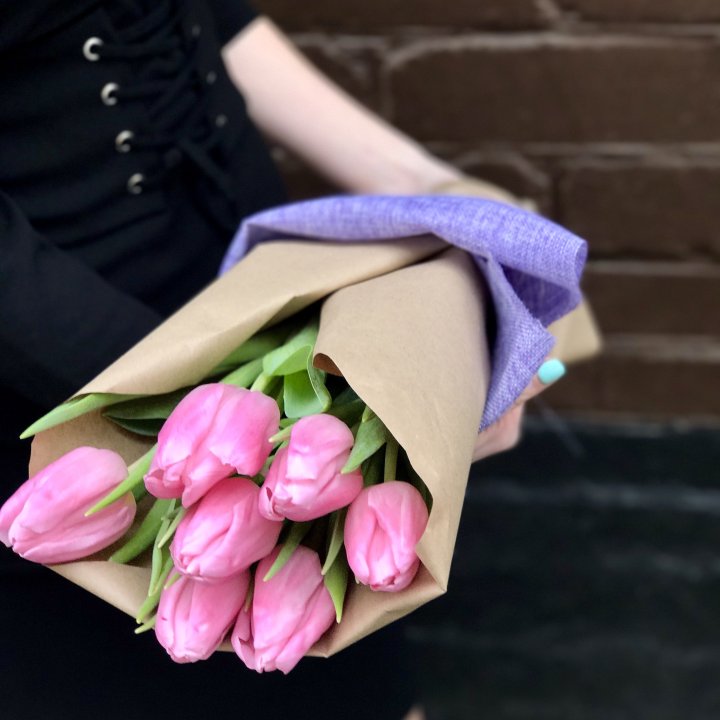 Букет розовых тюльпанов в Ижевске