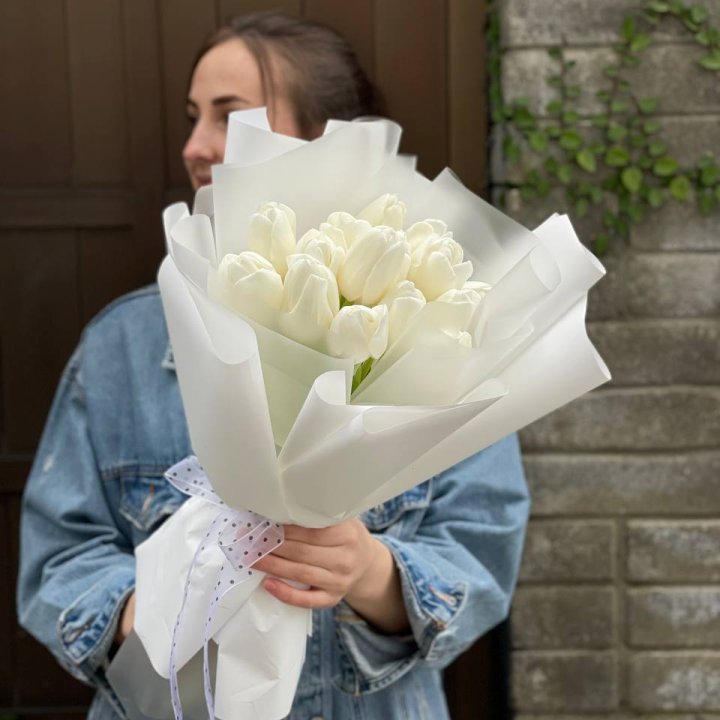 Букет белоснежных тюльпанов в Ижевске