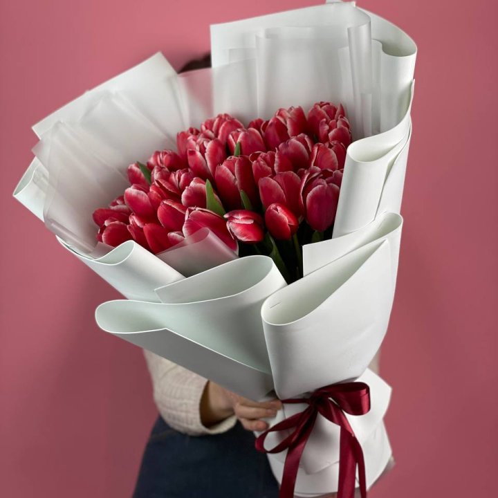 Букет красных тюльпанов в Ижевске